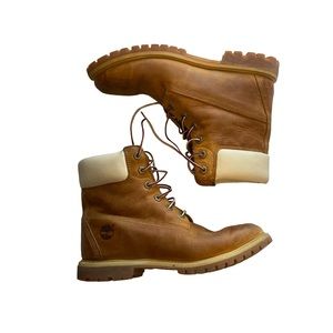 TIMBERLAND BOOTS. Nice and broken in.